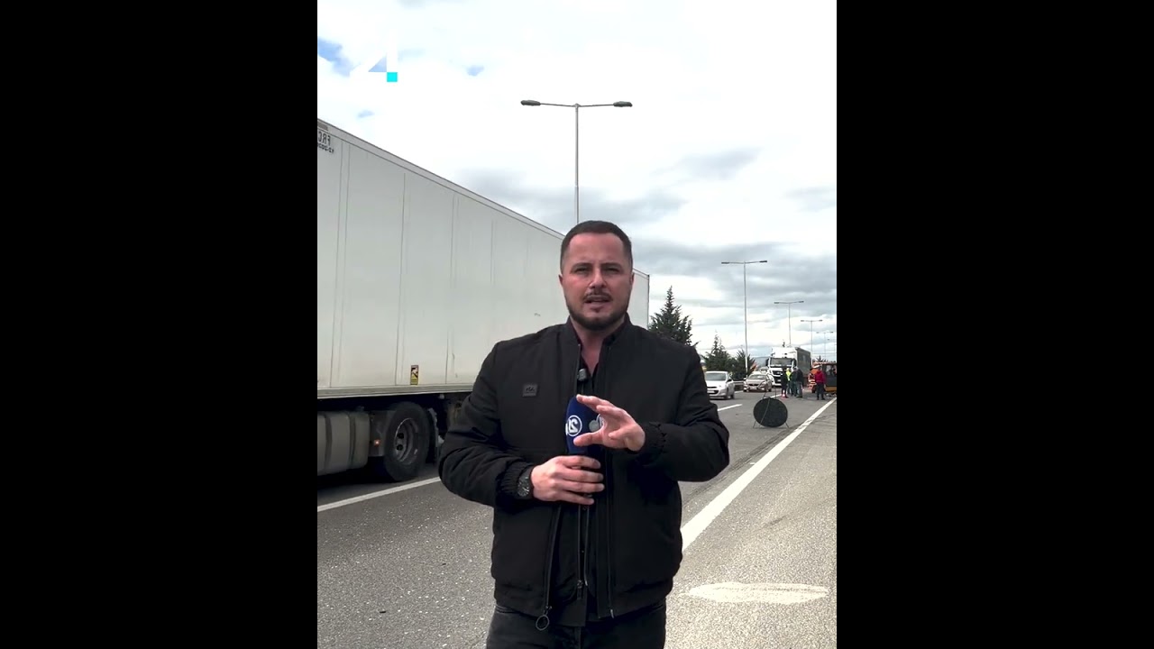 Përplasen dhe digjen kamioni dhe BMW-ja