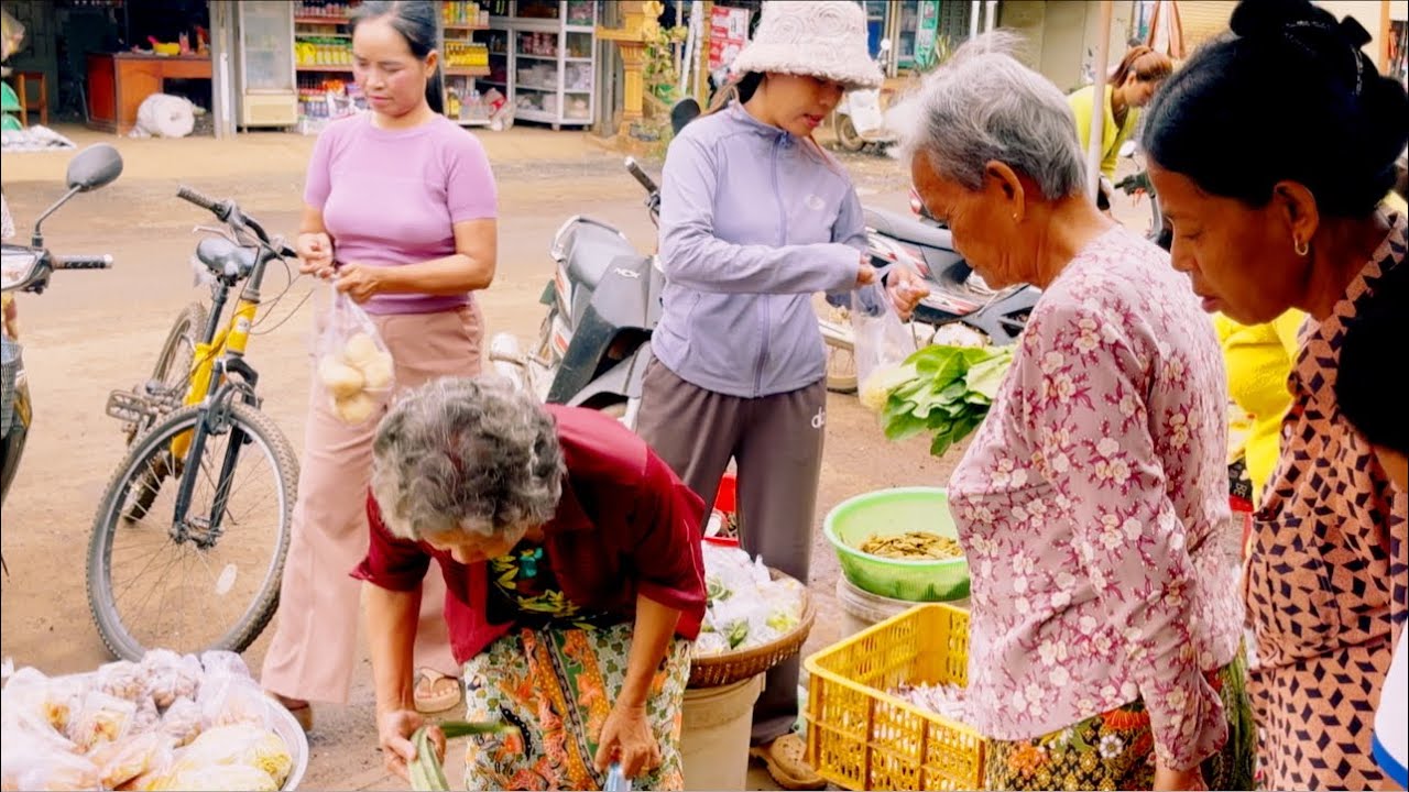 ទៅផ្សារជាច This morning I went to the market to buy food and necessities.@SokleangFamilylife#food 