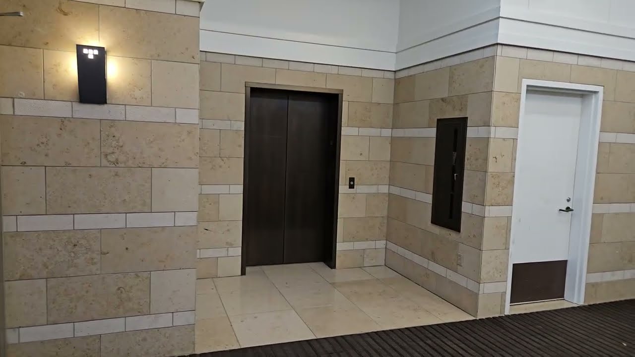 Schindler 300A Hydraulic Elevator (near Dillard's) - Shops at Willow Bend, Plano, TX