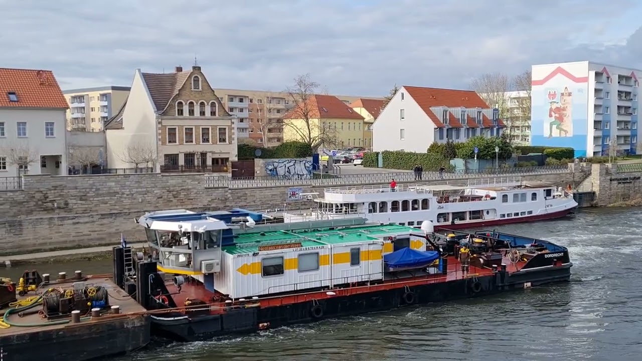 Schiffstransport in Bernburg