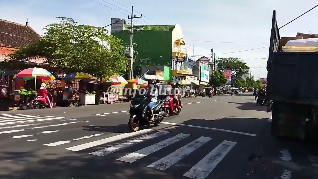 JUALAN KEMBANG//PASAR LEGI BLITAR KOTA//INFO BLITAR