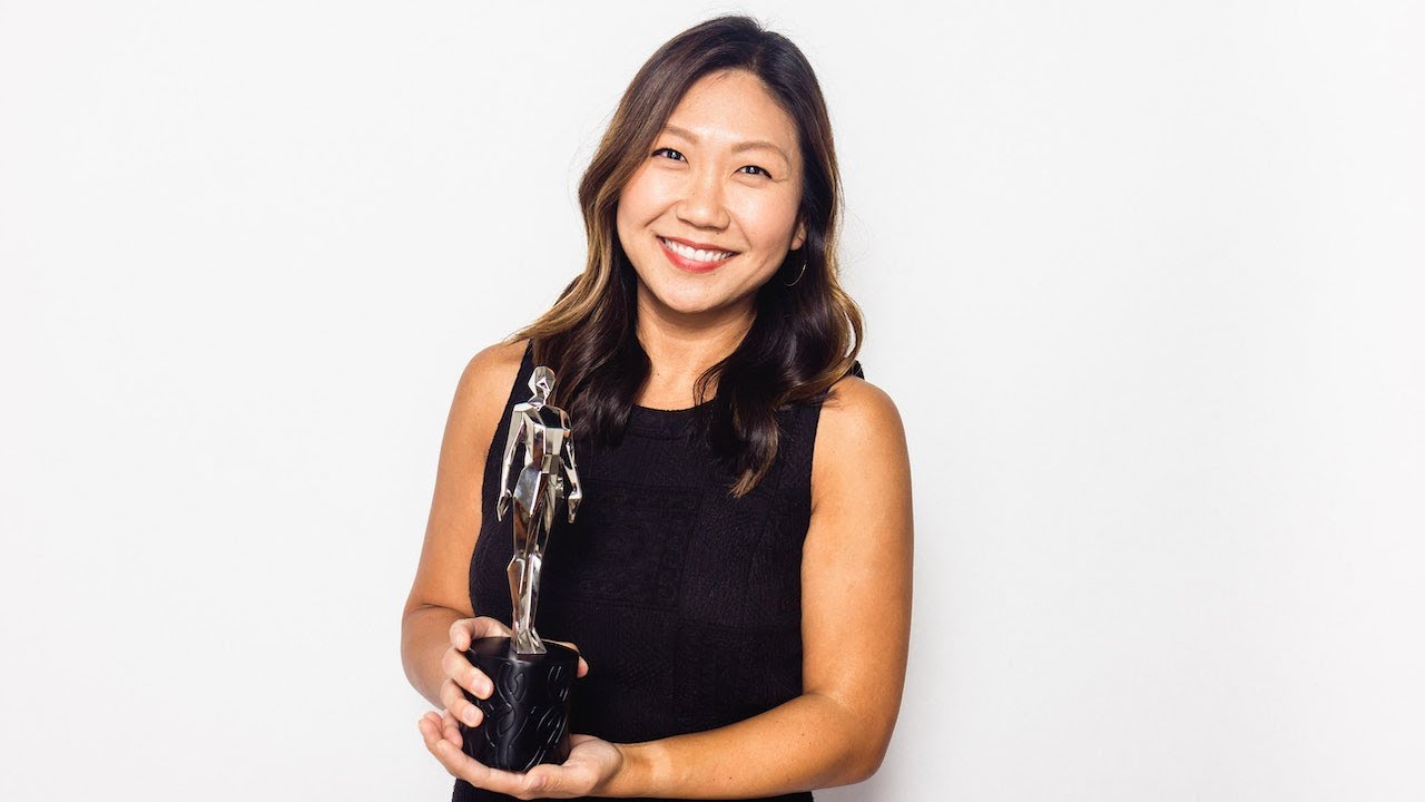 Jimmy Fallon ‘Tell Me A Joke’ wins the Emerging Platform award - Streamys Brand Awards 2019