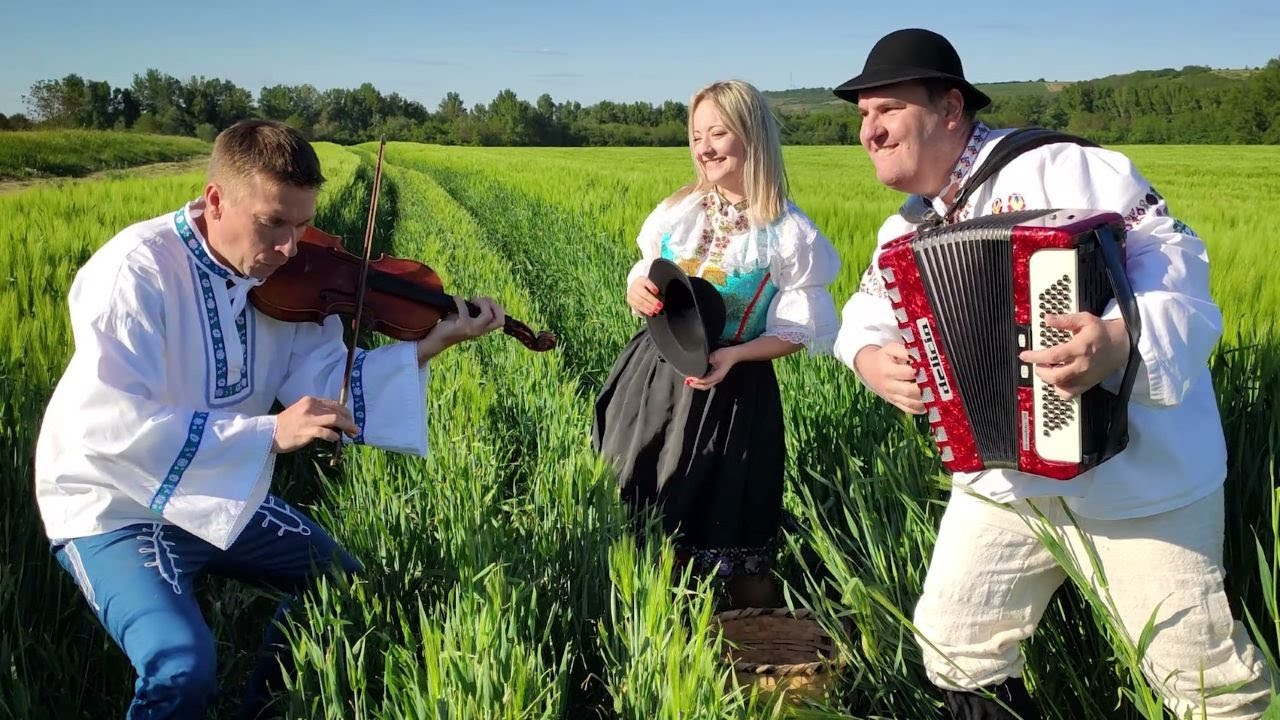 Hudobná skupina AT BAND - Není také polečko