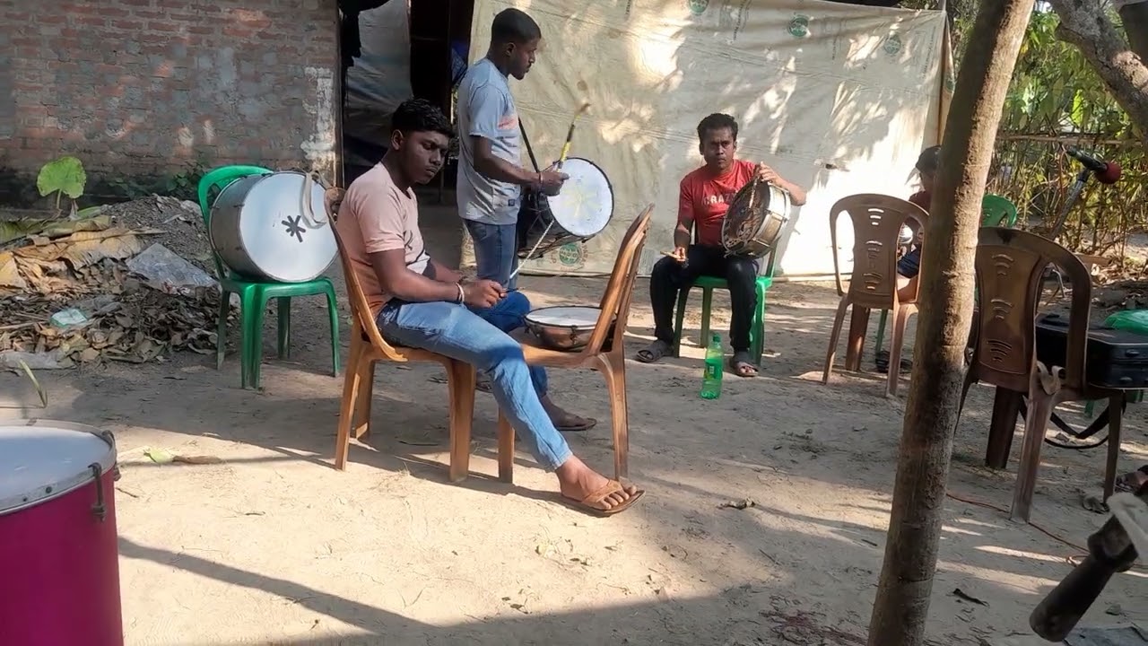 Saxophone tasha band