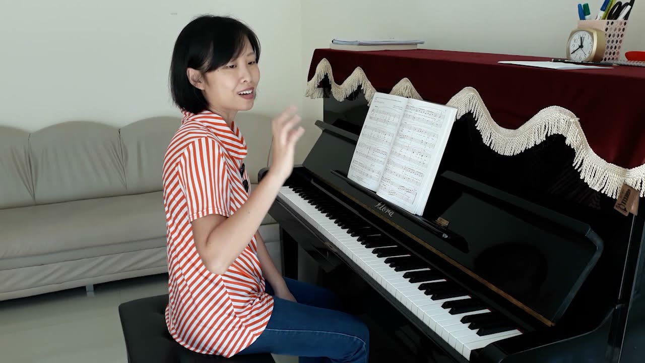 Postur Duduk dan Tangan Saat Bermain Piano