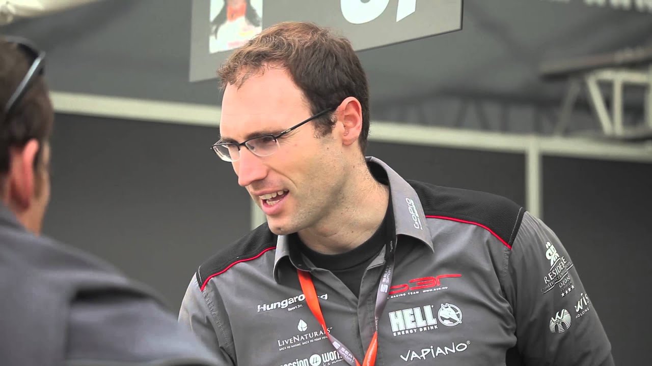 B3 Racing Team - B&uacute;s Edina k&ouml;sz&ouml;nete