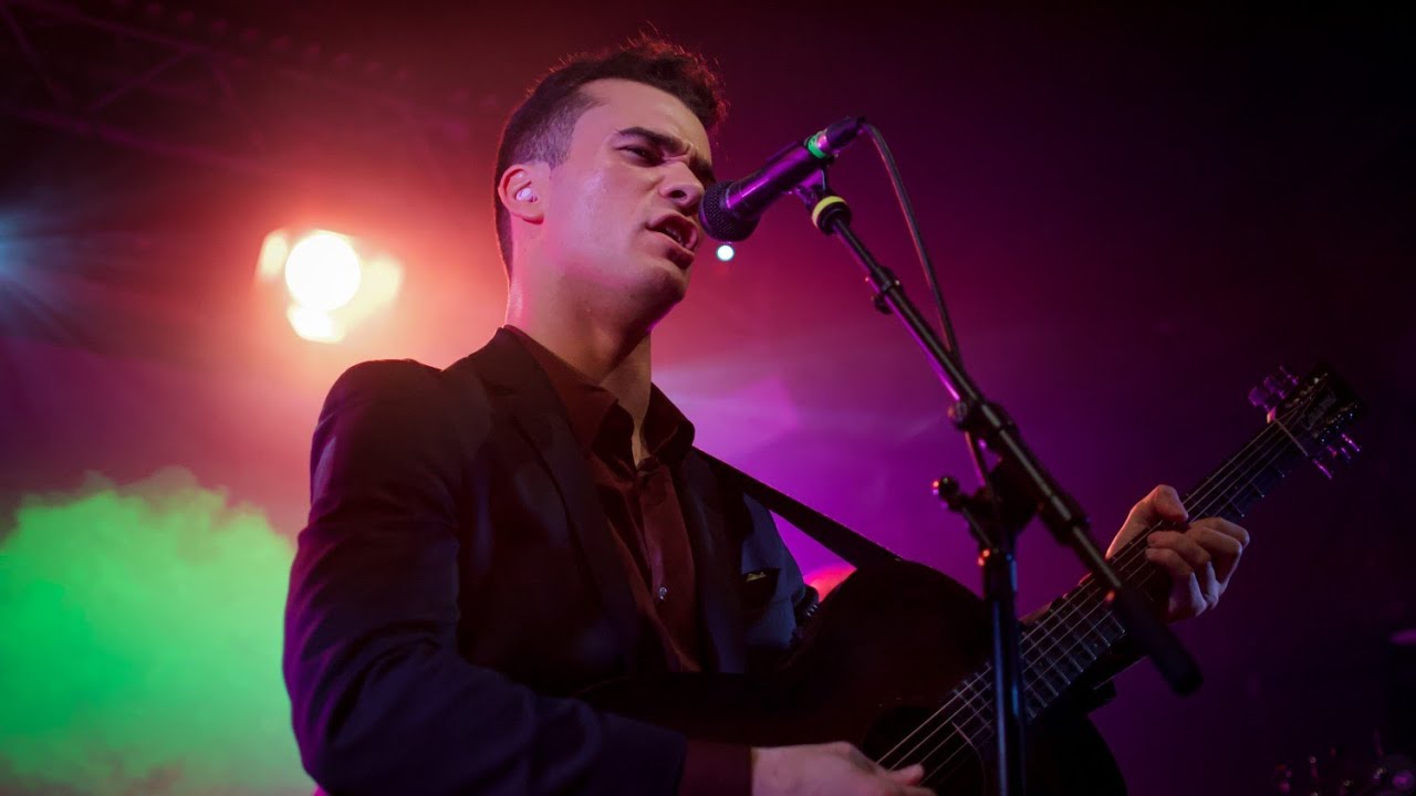 Leo Hall - Strawberry Sun (Live at Thekla)