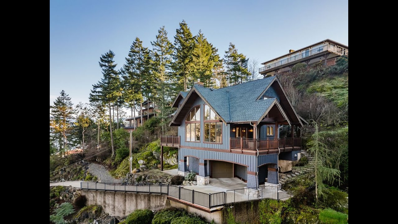 Beautiful West Coast Post and Beam View Home For Sale in Gibsons