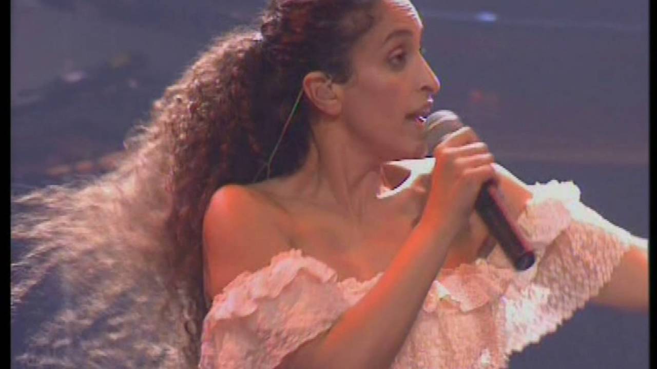 Noa (Achinoam Nini): Noa sings Keren Or - Concert with Solis