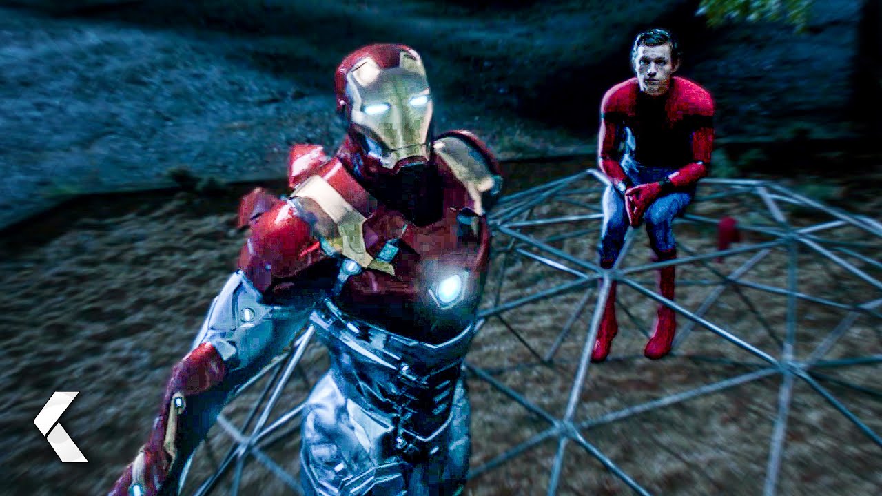 Iron Man Saves Peter Parker From Drowing - Spider-Man: Homecoming | Tom Holland, Robert Downey Jr.