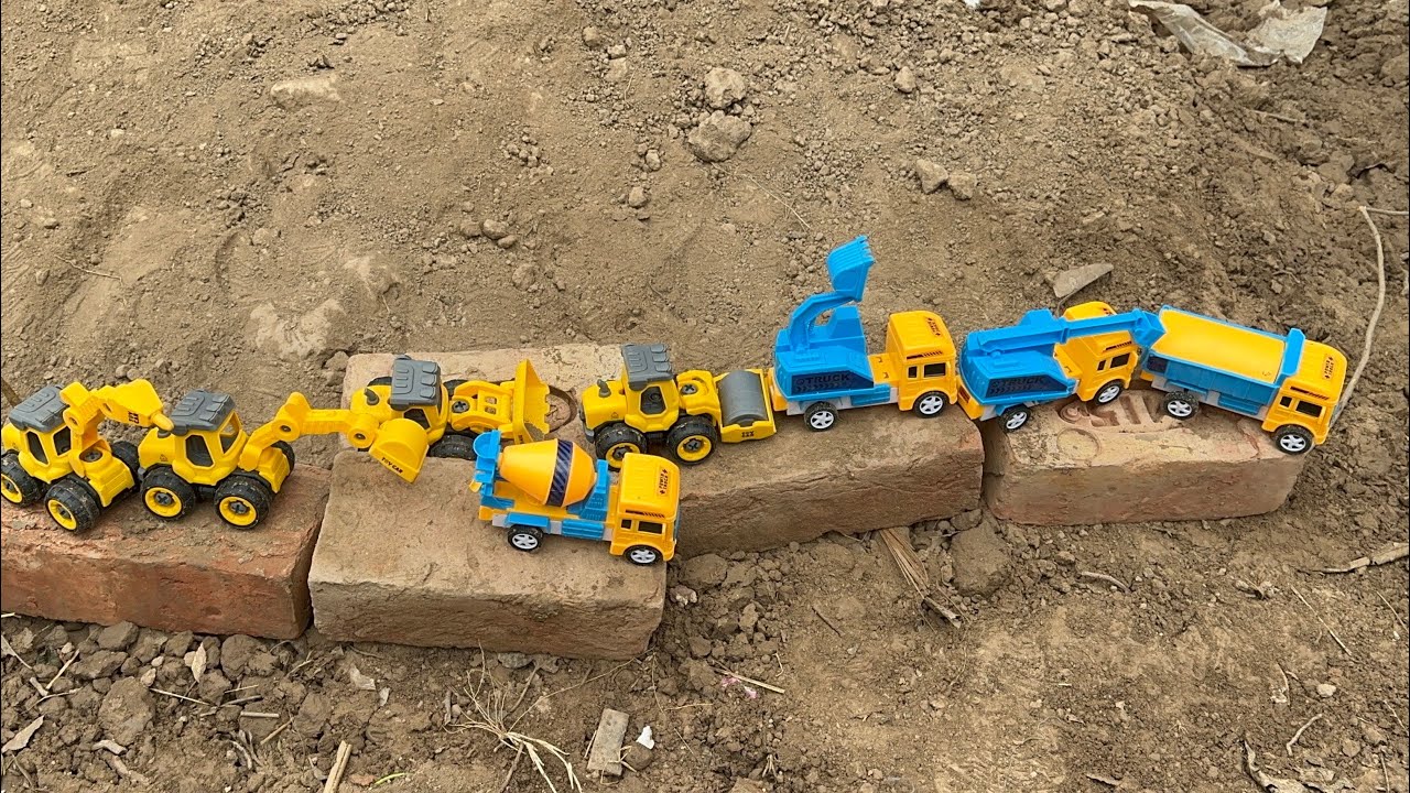 Construction Toys Rescue Mission 🚧 | Kids Play with JCB Crane Tractor