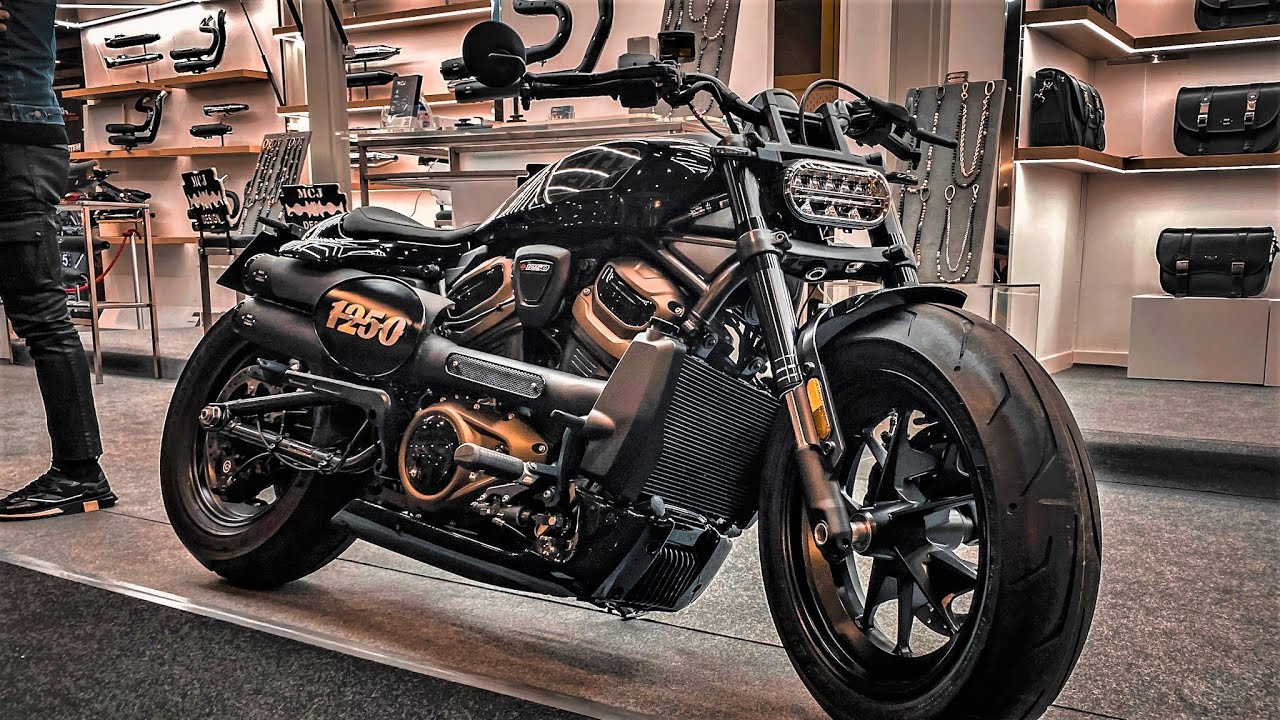 New 15 Best Cruiser Motorcycles of 2022-The Biggest Engines Bikes You Must To See