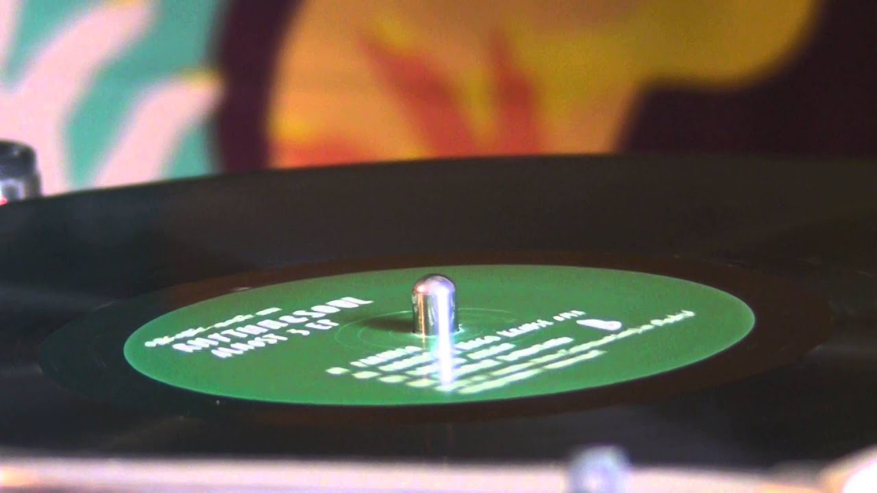 Deep House Music : Rhythm & Soul - Urulu & Steve Huerta