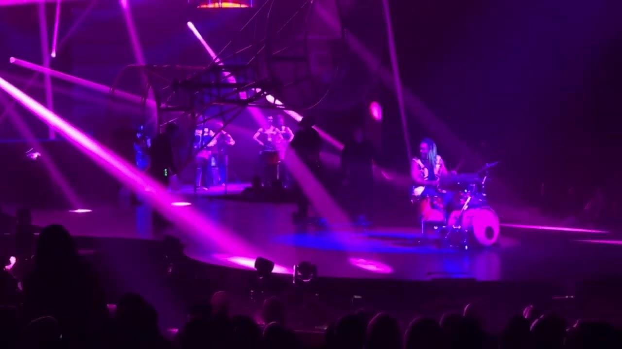 Cirque du Soleil Mad Apple New York, New York hotel  Las Vegas January 28, 2024