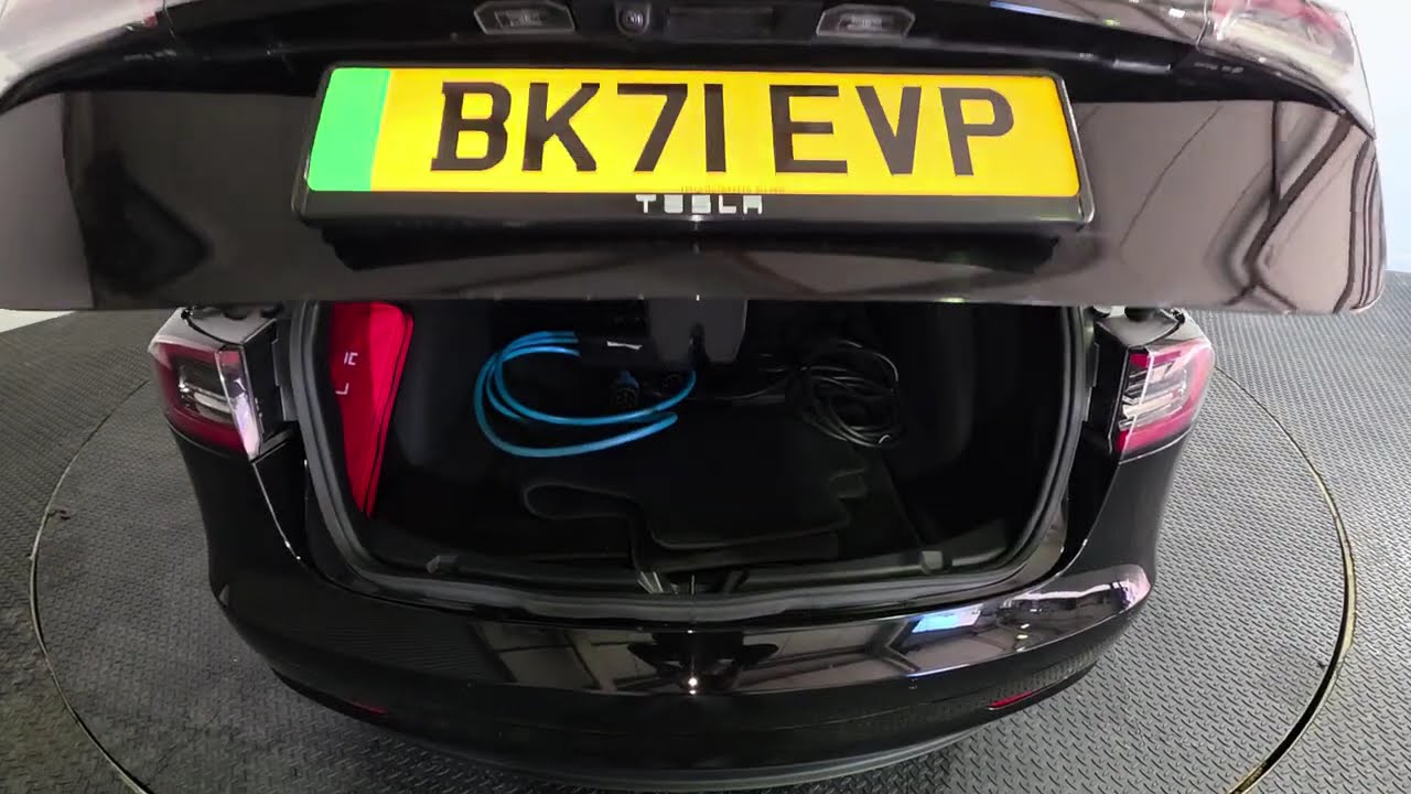 TESLA MODEL 3 Standard Range Plus Saloon 4dr Electric Auto RWD 241 bhp 2