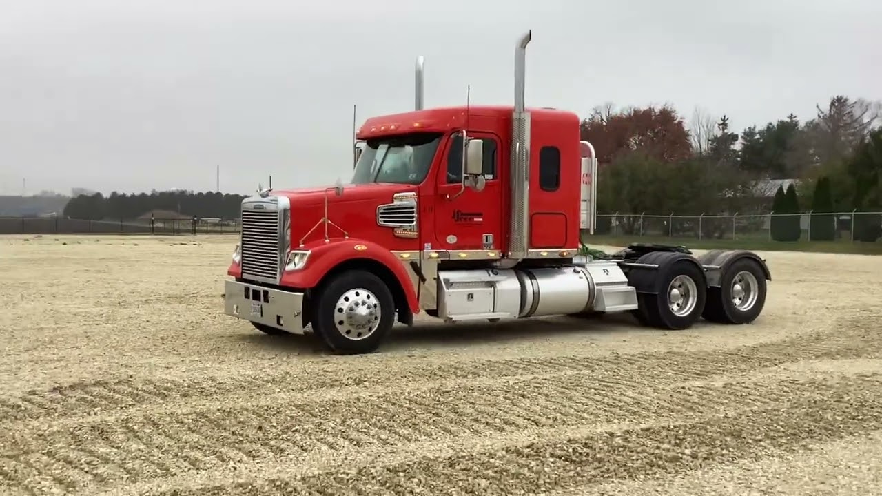 2020 Freightliner 122D 