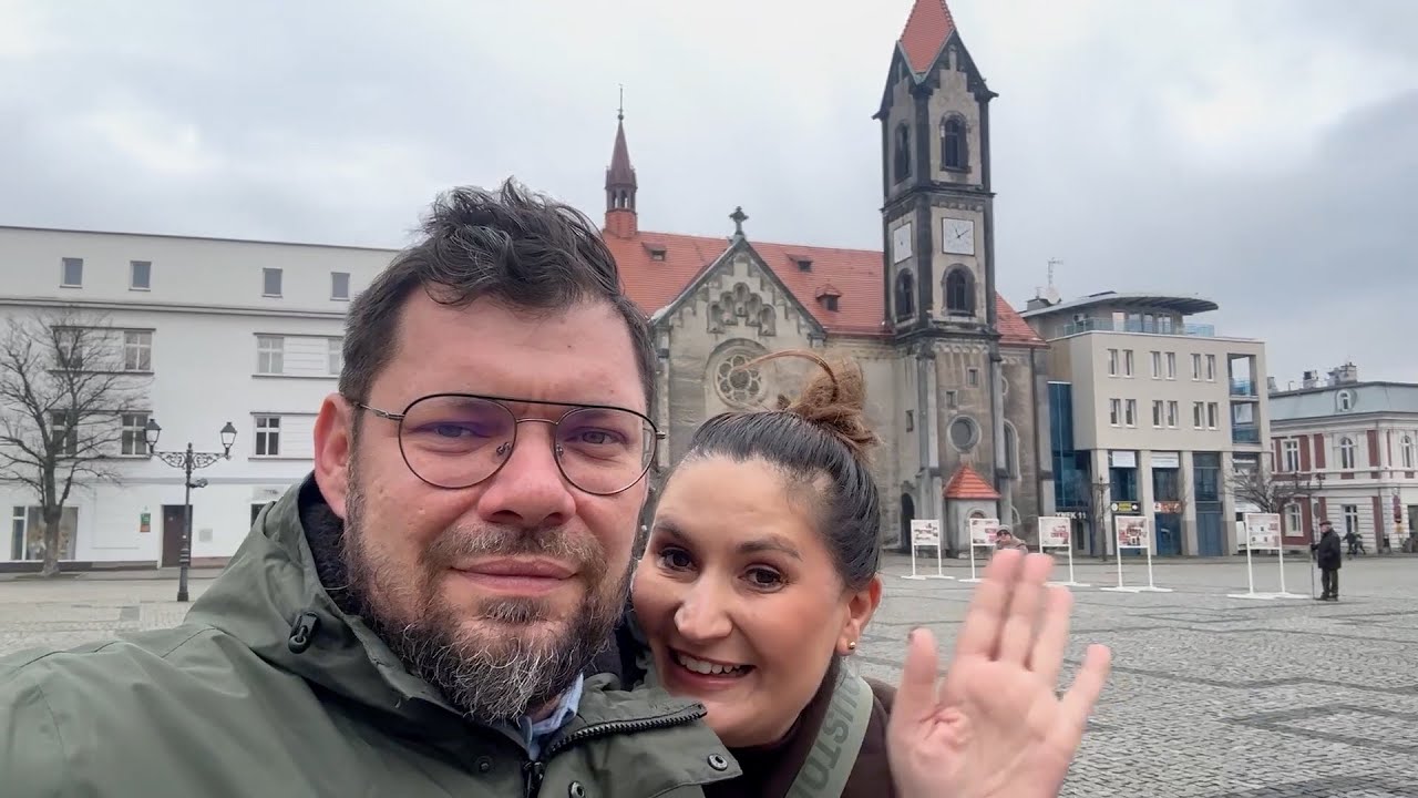 VLOGMAS DZIEŃ 5: ROBIMY PIERNICZKI DLA MIKOŁAJA! HAUL Z DROGERII DM! NOWE KONTURÓWKI DO UST  !