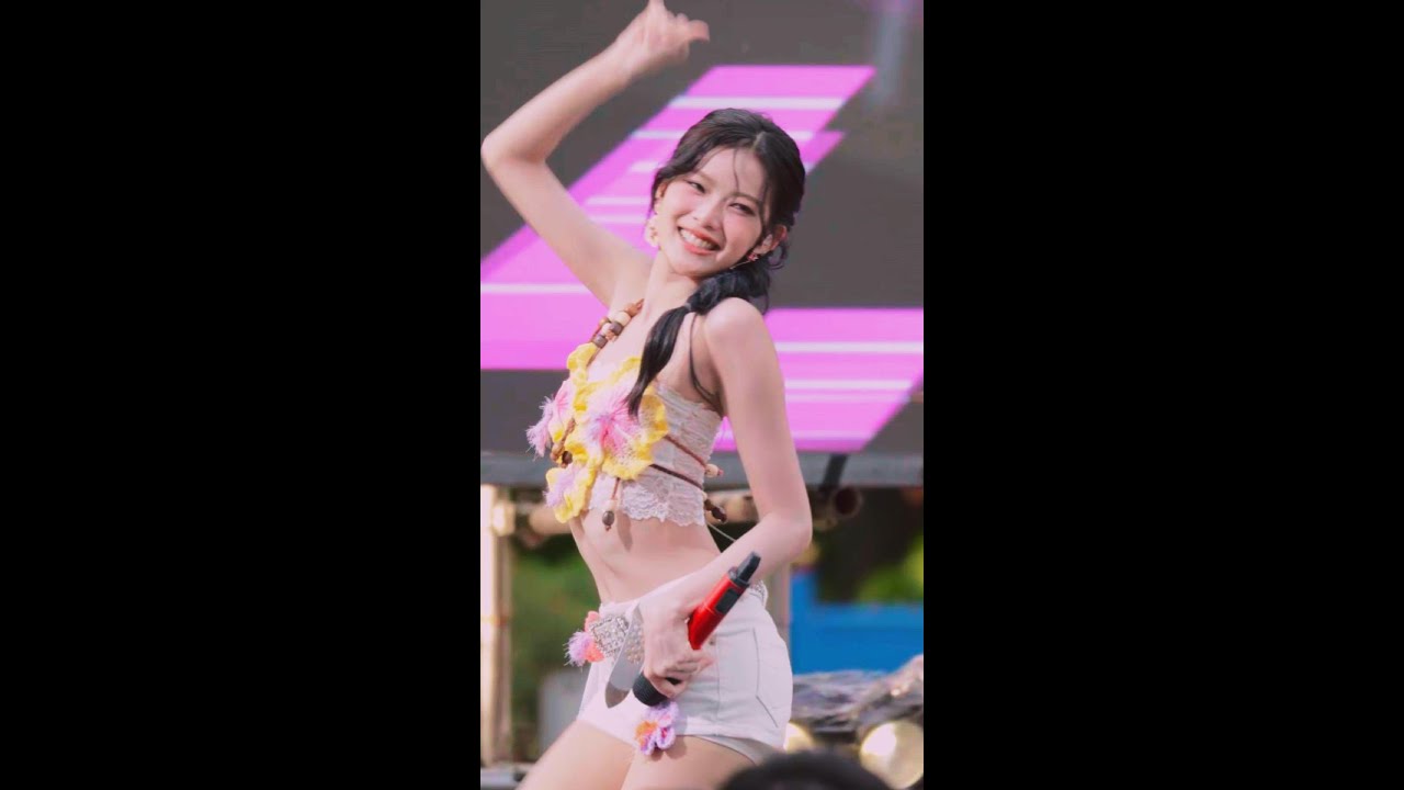 PiXXiE - FEAT [Mabelz Focus] | Samyan Songkran Festival 2025 | 20250413