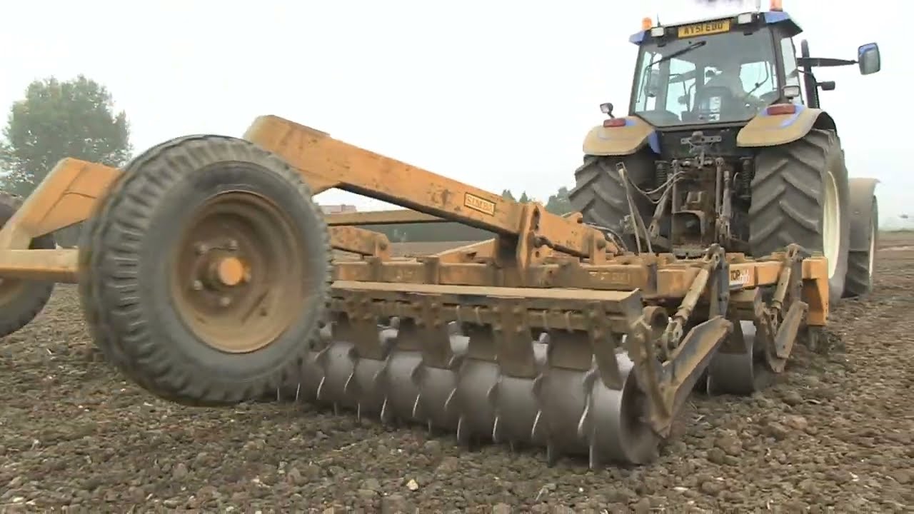 NEW HOLLAND TM150 AND SIMBA TOP TILTH