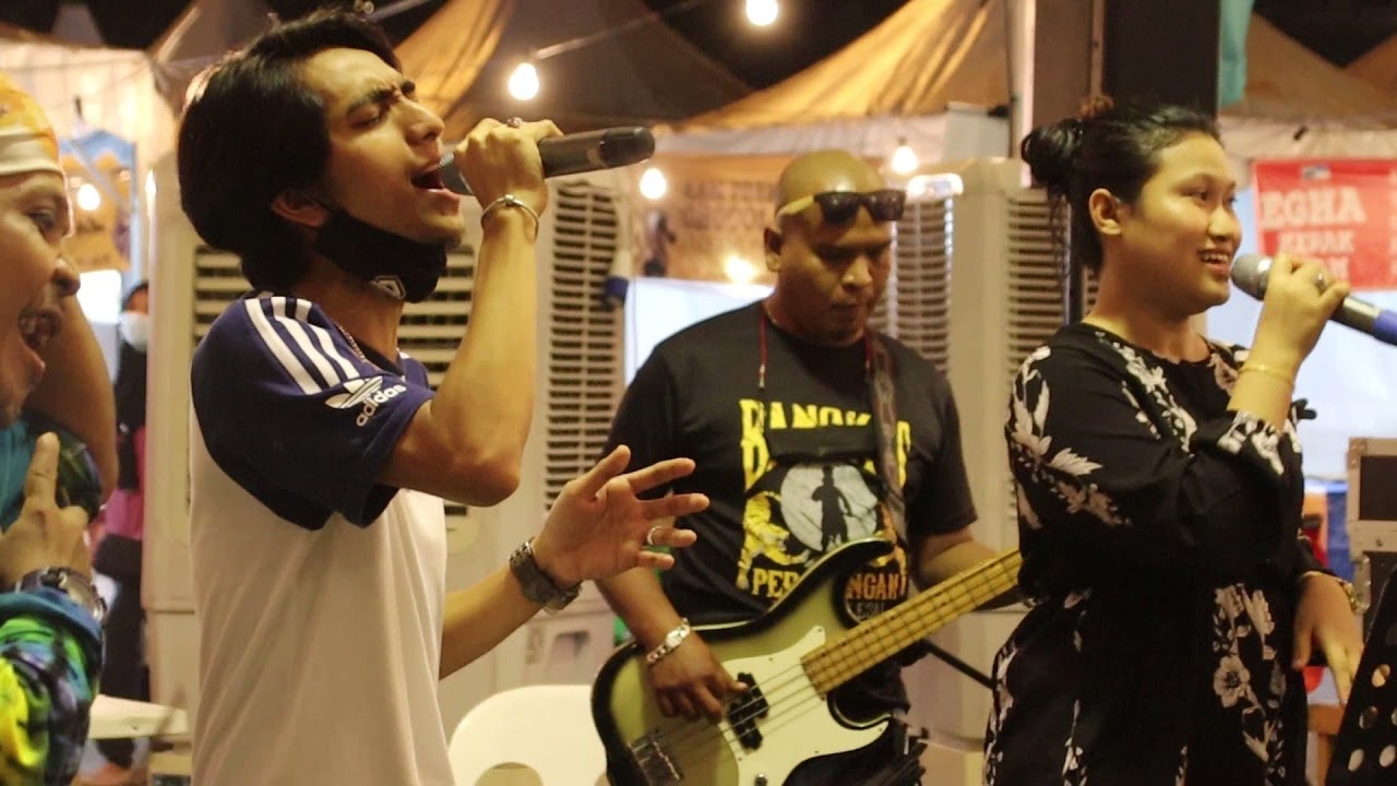 Gempar apabila penyanyi asal datang... Ayie Floor 88 duet Nurul - Roadblock Hatiku