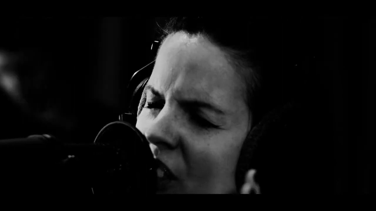 Birthmark: Crawler (Live at Artracks Studio)