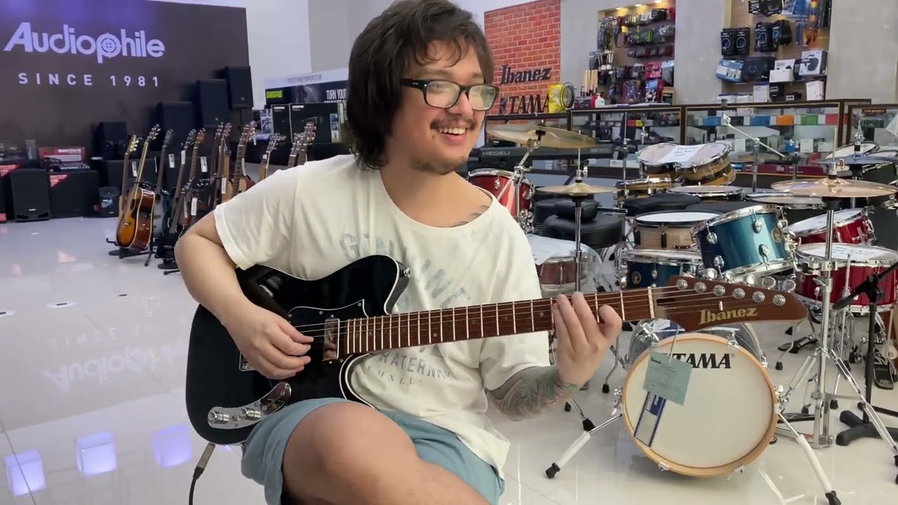 Ibanez AZS2209B featuring Gerd Zimmerman