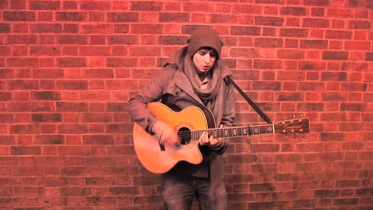Aaron Norton singing 'I Don't Wanna Know' (acoustic)