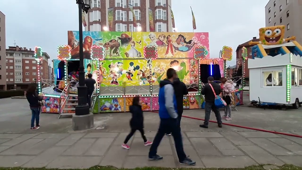 DRAGON VACILON FERIA DE CARNAVAL BARRIO CORREDORIA OVIEDO ASTURIAS 2O25