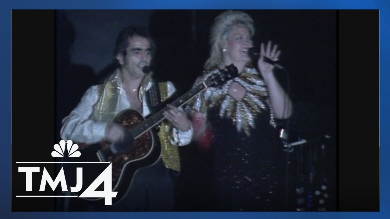 De bliksem en donder herbeleven in aanloop naar de premi&egrave;re van 'Song Sung Blue'.