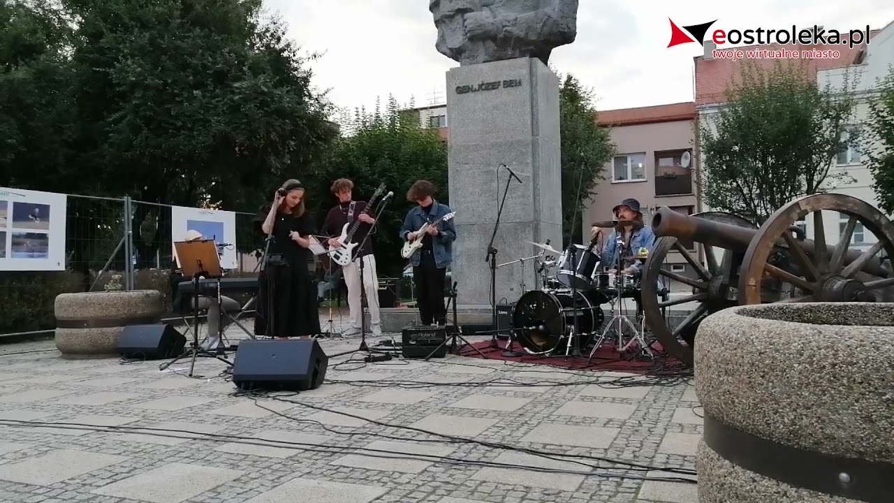 ArtCzwartek 0 Katarzyna Nurczyk i Pestka