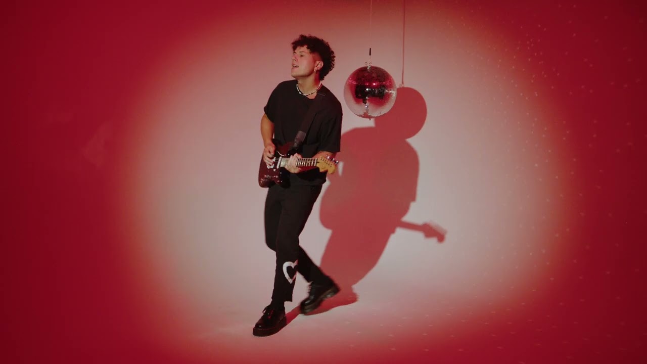 nightly &ndash; shirt (lyric video)
