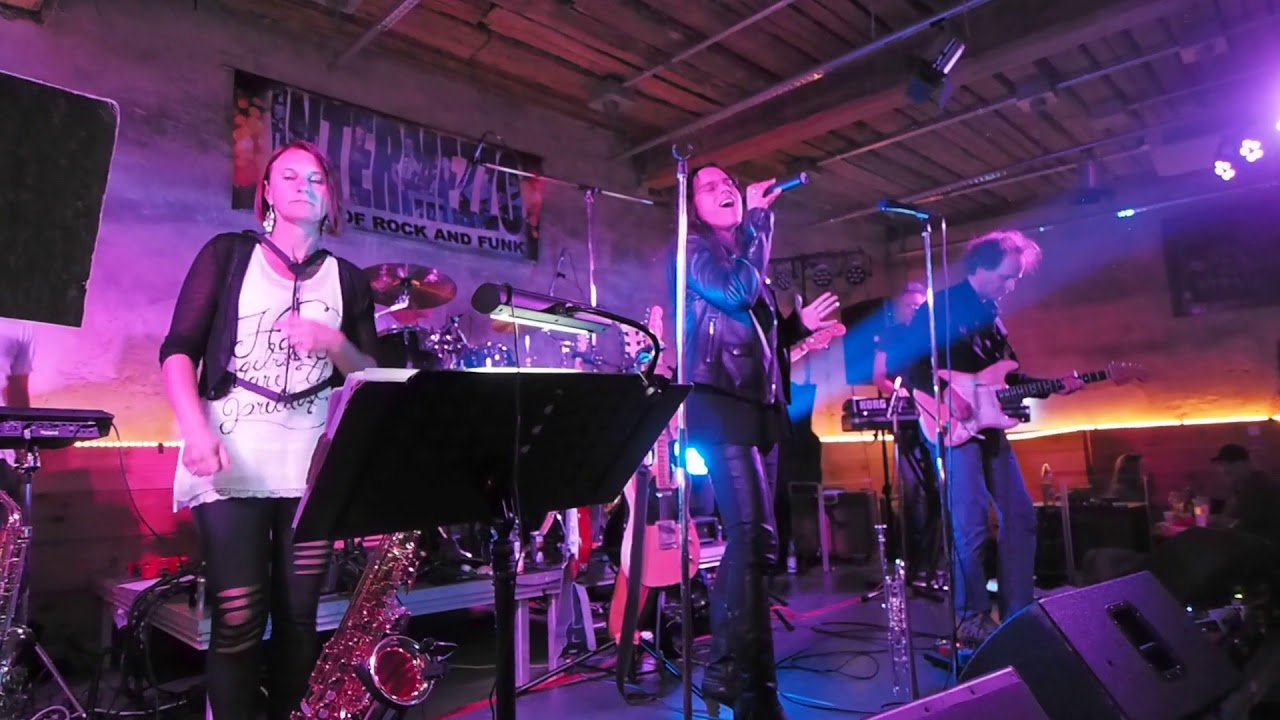 Titanium - Intermezzo Band