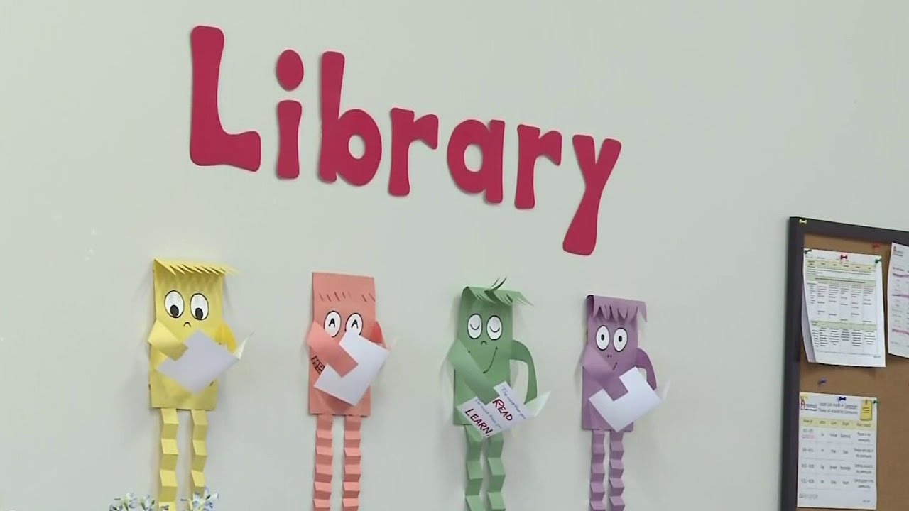 Niñas fueron encontradas fuera de la escuela sin supervisión