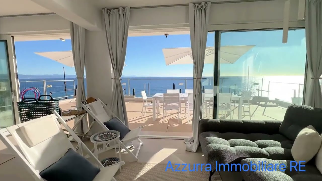 Bergeggi vendita - Luxury - appartamento in villa Frontemare con ampia terrazza Rif.A3553