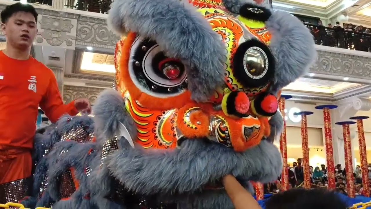 barongsai di Jogja city mall