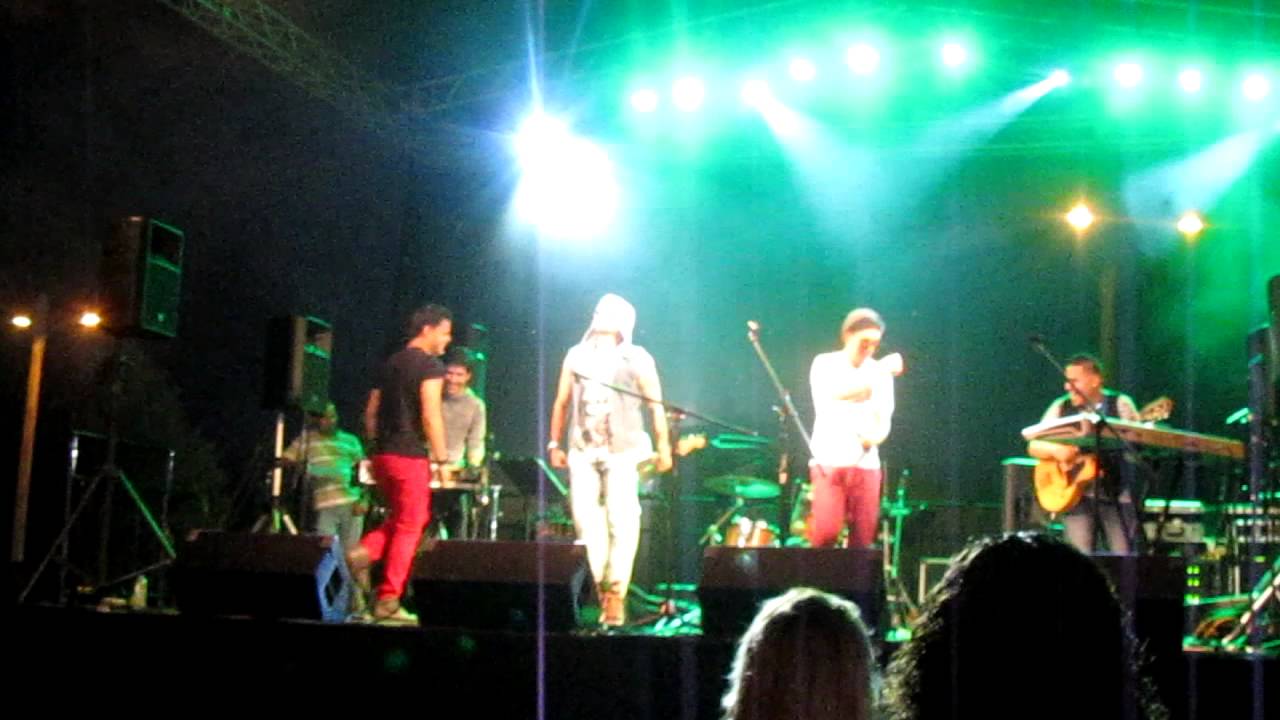 EXXOS QUE LA MUSICA NO PARE