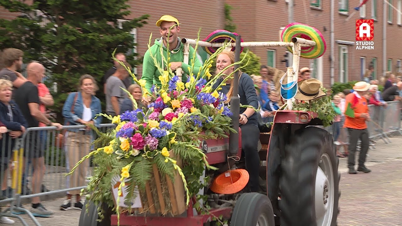 Ringrijden tijdens Zomerfeest in Aarlanderveen