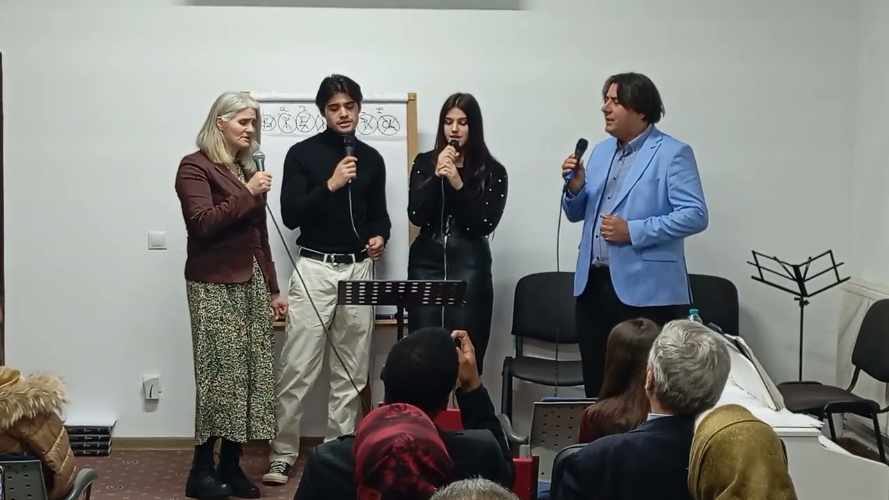 Familia Roman - Am auzit de un nume sfânt și mare.