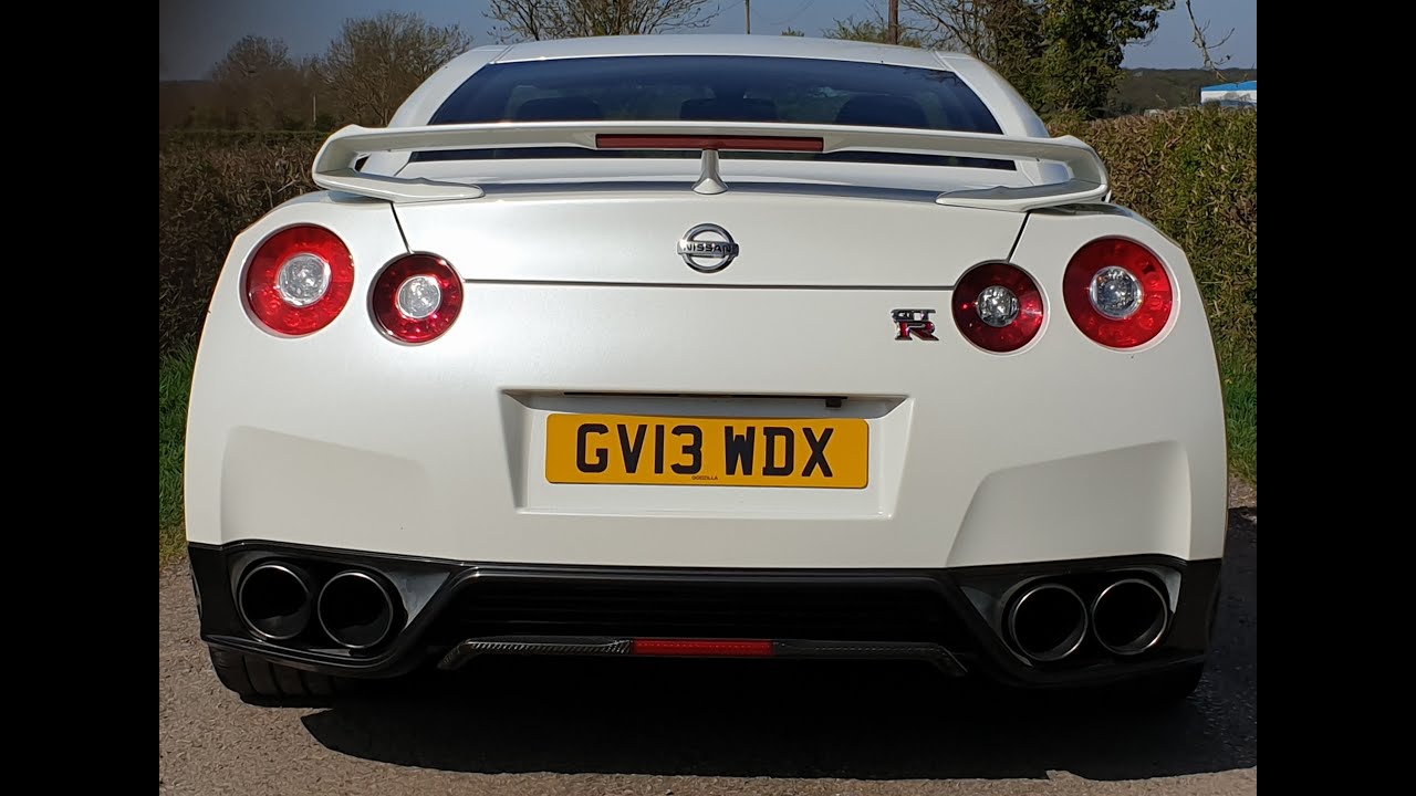GTR R35  Diary - bulb replacement