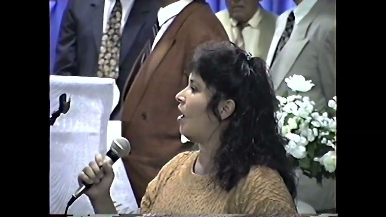GRUPO DE LOUVOR- Encontro de Corais da Assembléia de Deus Missionária de  Bauru 1999