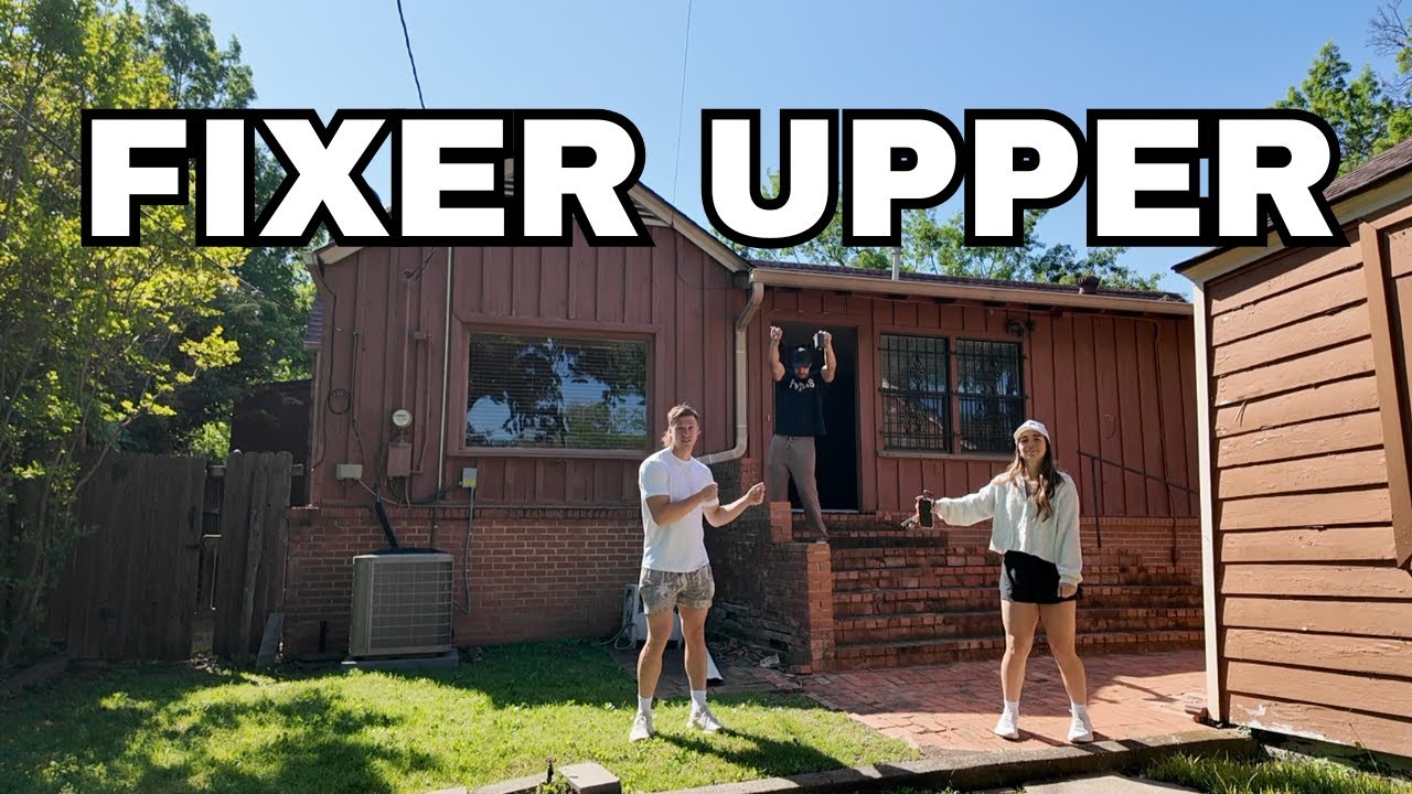 We're Buying A Vacant House!?!? 2 days out from Hyrox & New PWDRS collab
