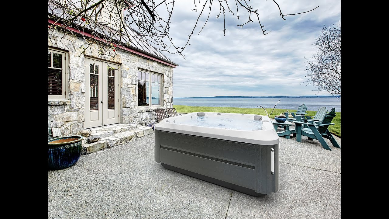 Introducing the 2020 Jacuzzi® J-300 series hot tub (7.5 min)