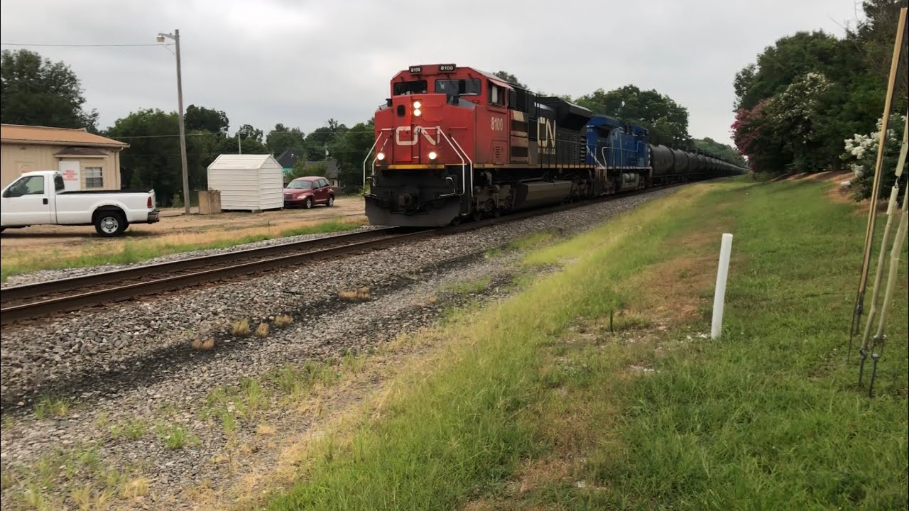 Rare CN 8100 SD70ACE w/ CEFX AC44CW and CREX ES44AC mid DPU.