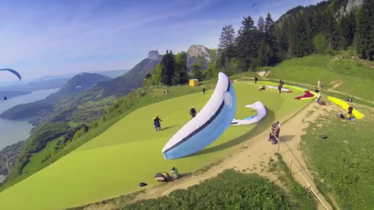 Baptême en parapente au dessus du lac d'Annecy