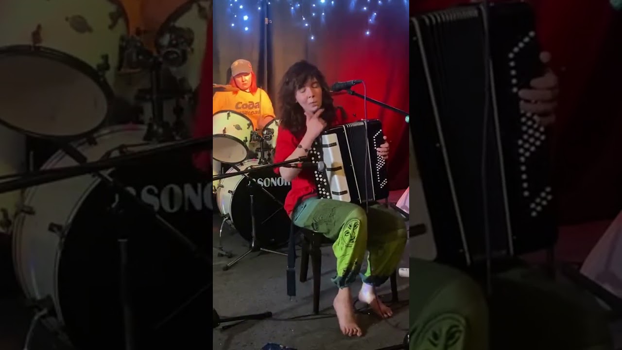 СТЕНГАЗЕТА - Человек-газета