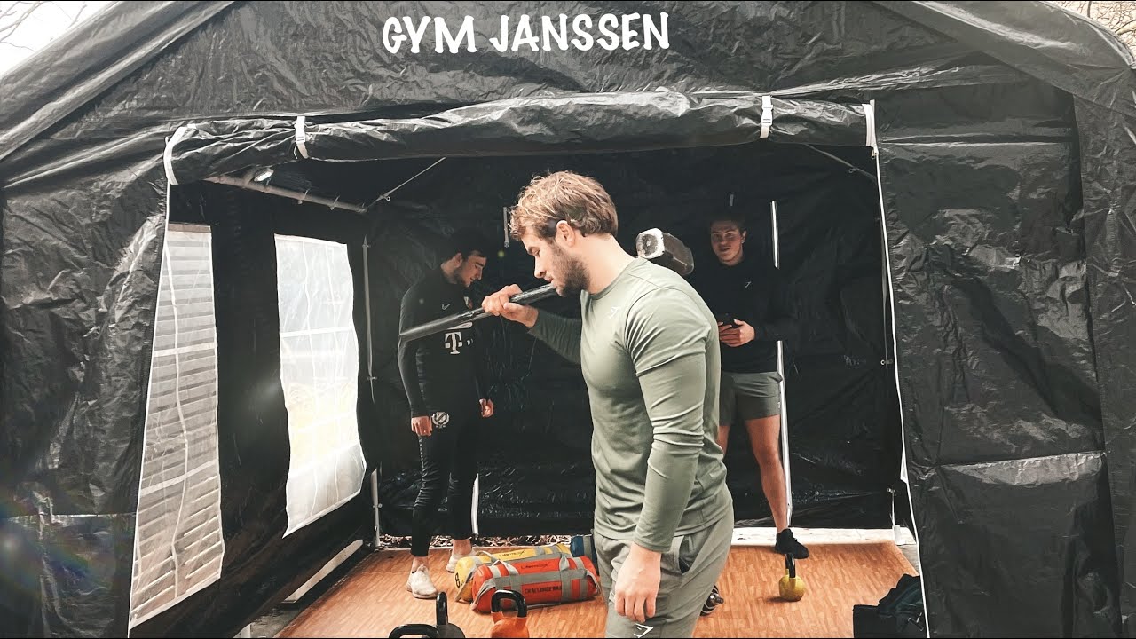 Luke verrassen met zijn eigen gym in de tuin! // VLOG #134
