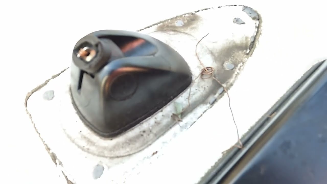How to Replace the Antenna for a (2004-2009) Lexus RX350, RX330, RX400H