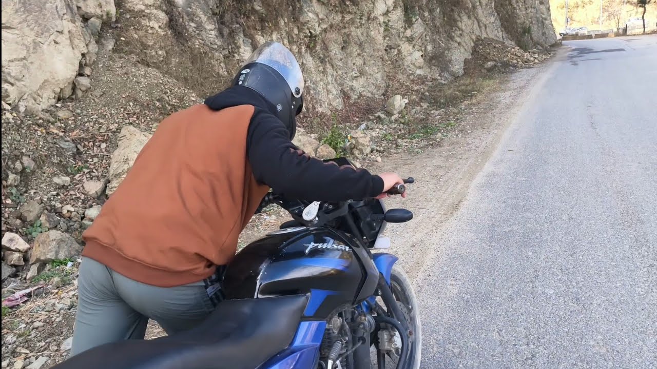 Ghar se niklte hi bike band ho gayi 🥲