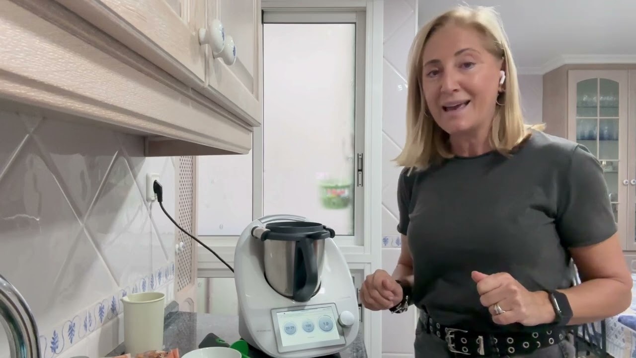 Crema de calabaza y coliflor al tomillo con Thermomix | #cremadecalabazaycoliflor #cremassaludables