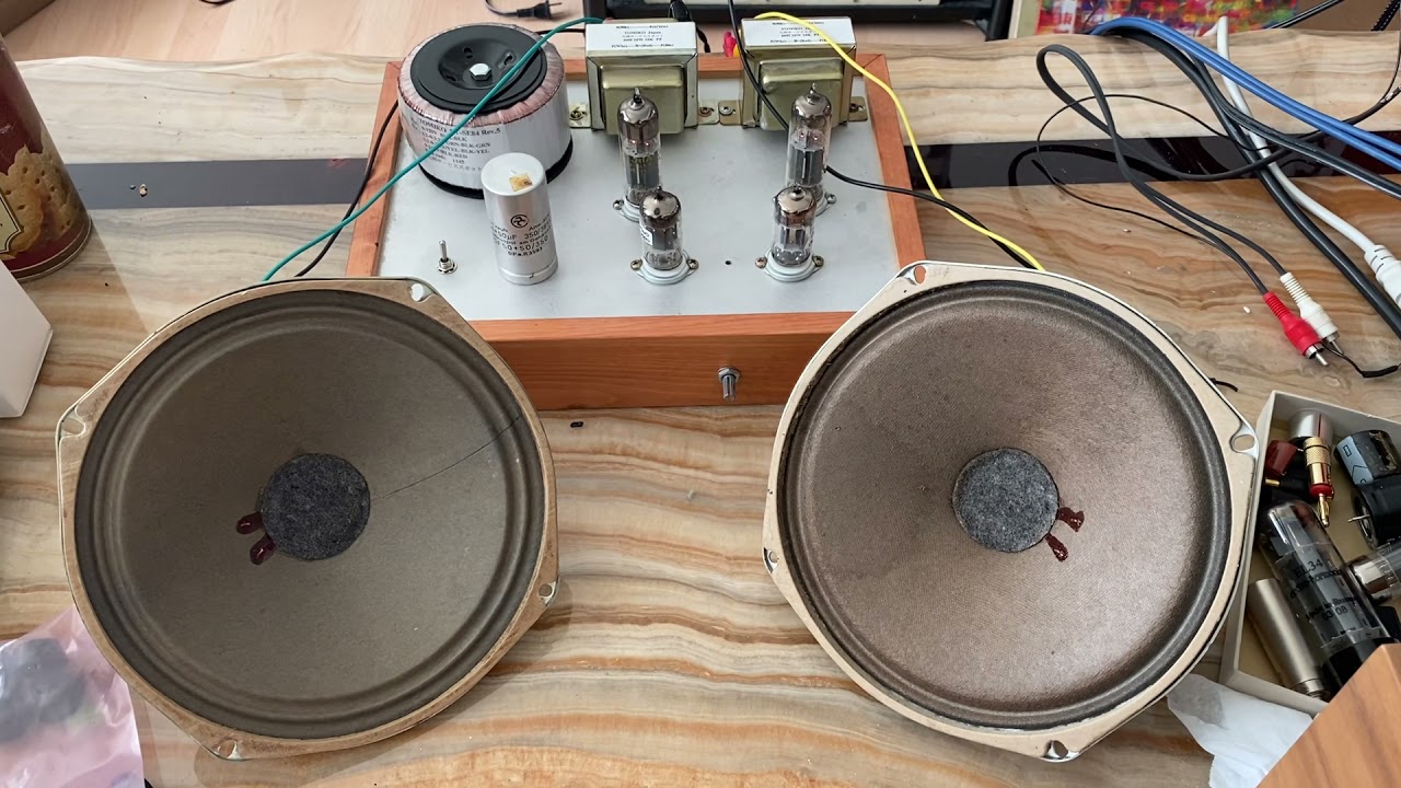 Testing 7.5&rdquo;  Vintage Magnavox speakers in 6BQ5 SE amp without cabinet